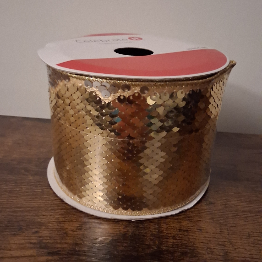 Gold Sequin Ribbon - Picture 7 of 7